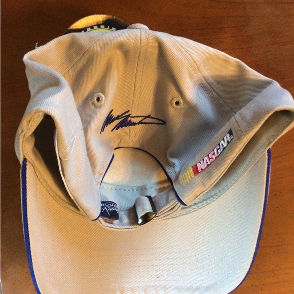 Mark Martin signed hat. Never worn. Perfect condition . - Picture 2 of 2